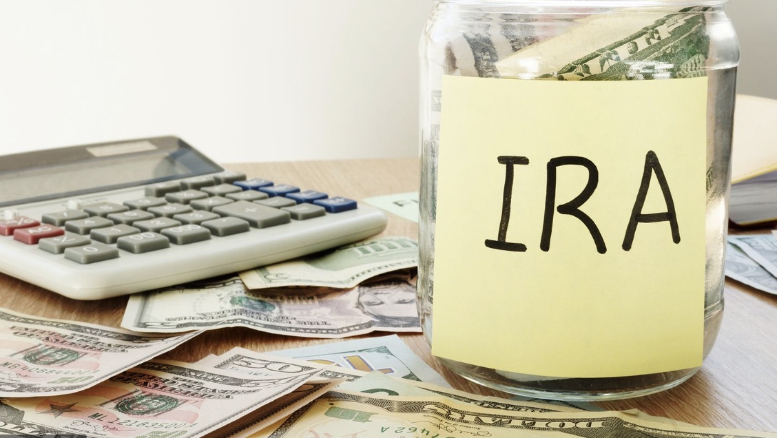 美国退休账户 401（k）和 IRA 介绍 美国信用卡 101